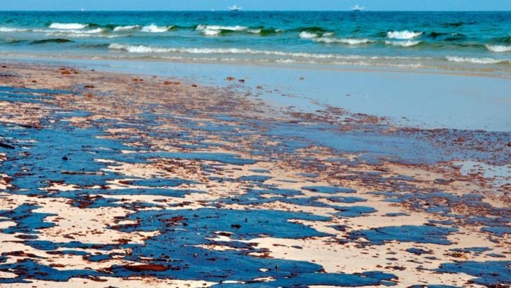 Masivo derrame de Petróleo en las costas del Callao, Perú