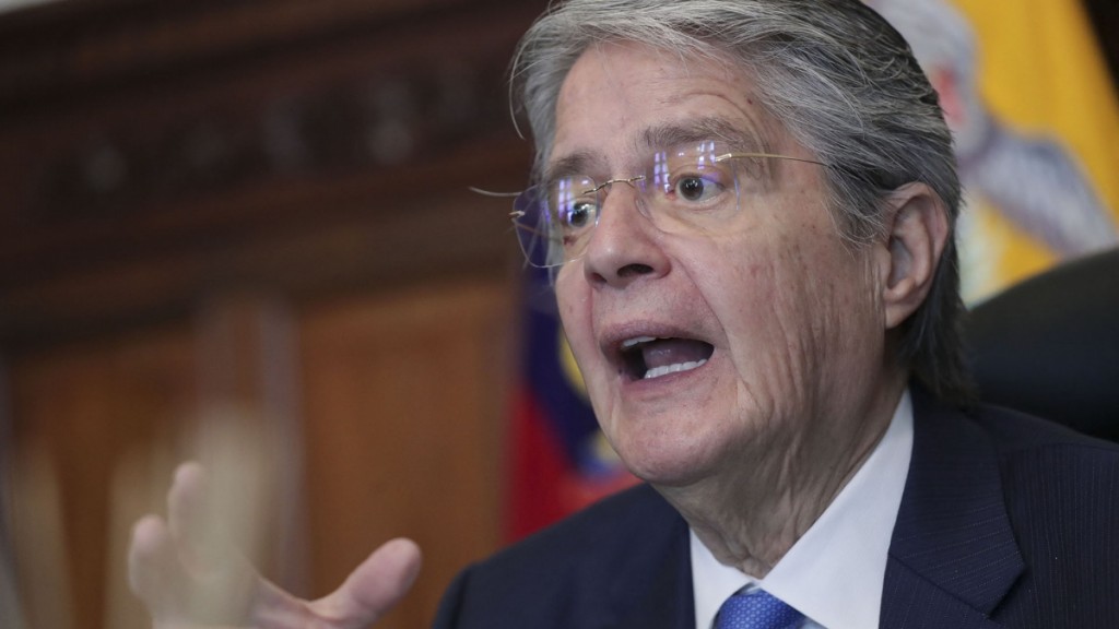 Lasso pidió la renuncia a todos los gerentes de empresas públicas de Ecuador