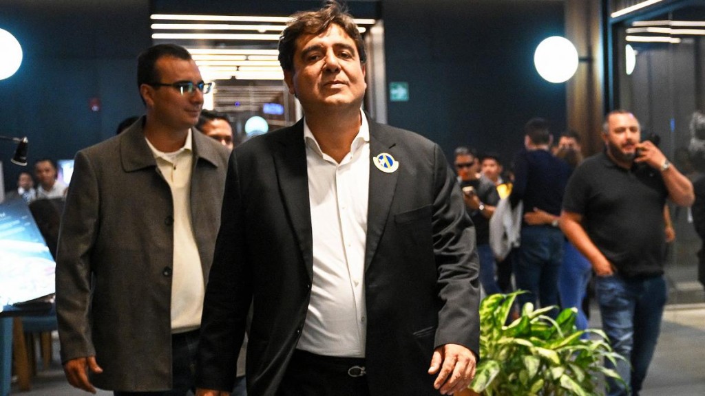 La Justicia de Guatemala suspendió la candidatura presidencial del líder en las encuestas