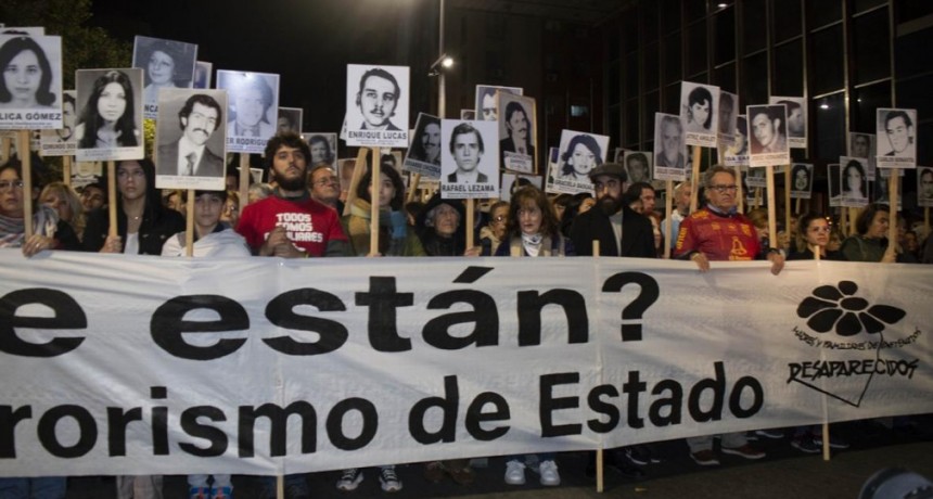 Uruguay renovó su reclamo silencioso por los desaparecidos y asesinados en la dictadura