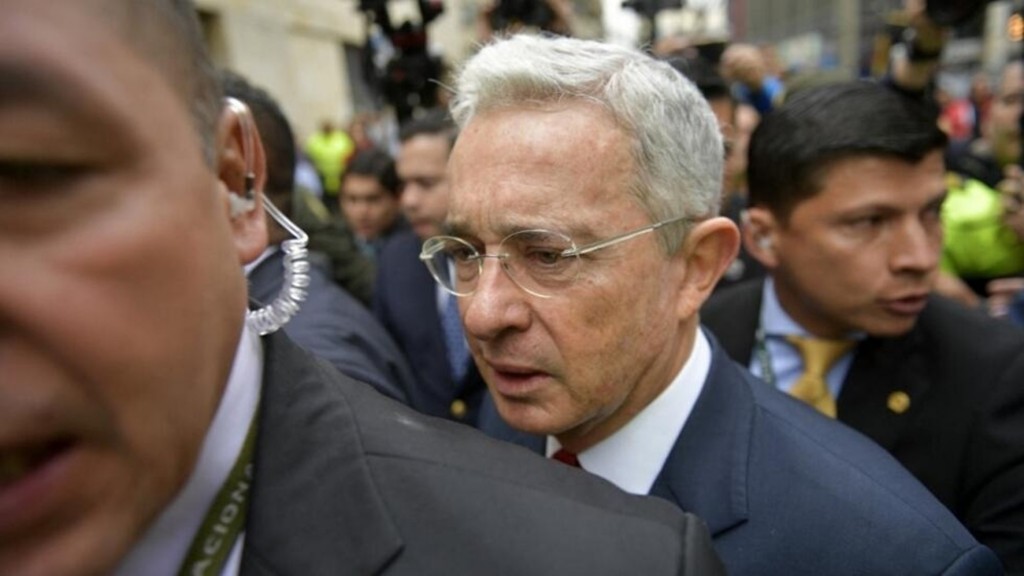 Álvaro Uribe, primer expresidente de Colombia en afrontar un jucio penal
