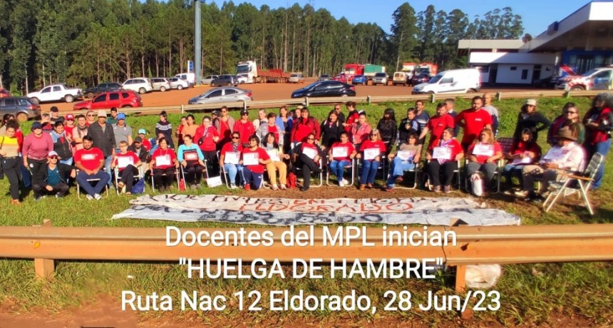 Docentes de Misiones en huelga de hambre