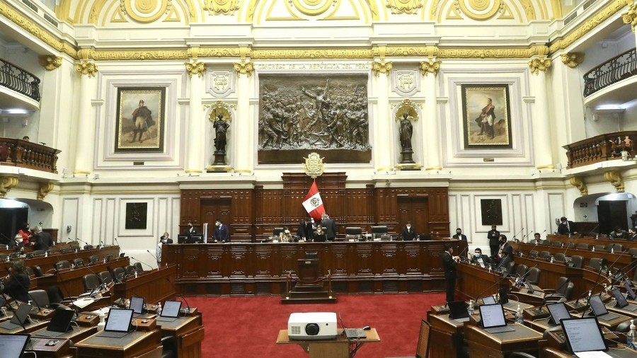 El Congreso peruano cerró un primer año caracterizado por el 