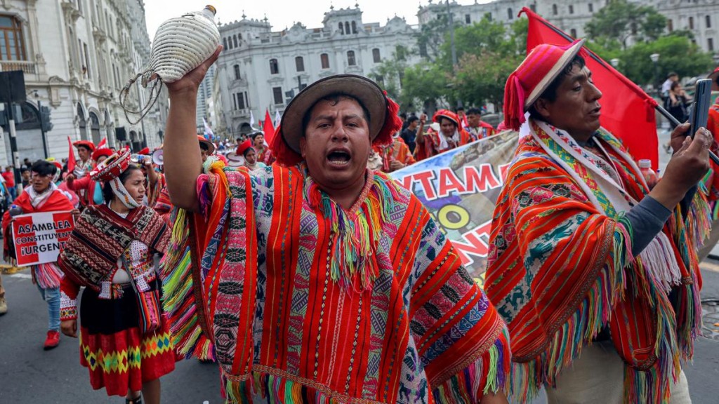 Perú prorrogó el estado de emergencia ante el anuncio de nuevas protestas
