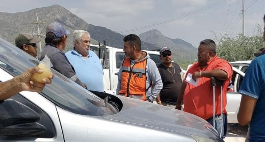 “Primero vaya por el dinero y luego lo dejamos pasar”
