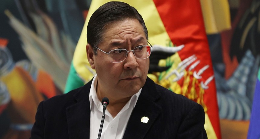 Luis Arce dice que vienen “tiempos difíciles” y ya pide prepararse para “salir a las calles”